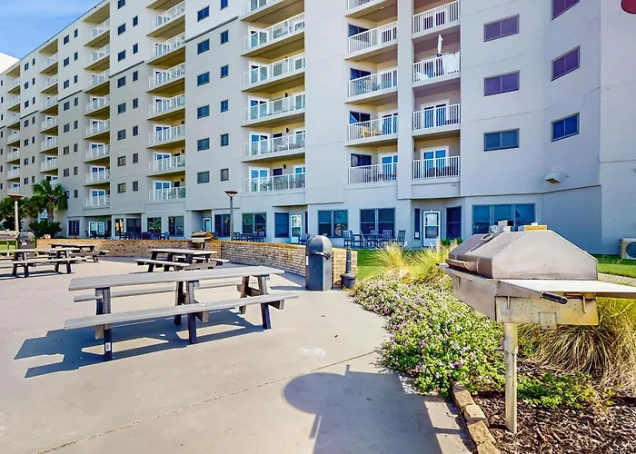 Gulf-front With Pools Hot Tub Fitness Dry Sauna & Access Holiday home *