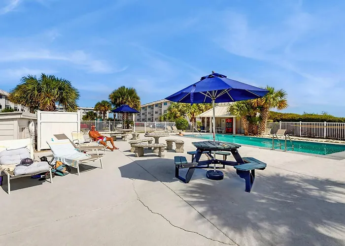 Gulf-front With Pools Hot Tub Fitness Dry Sauna & Access *