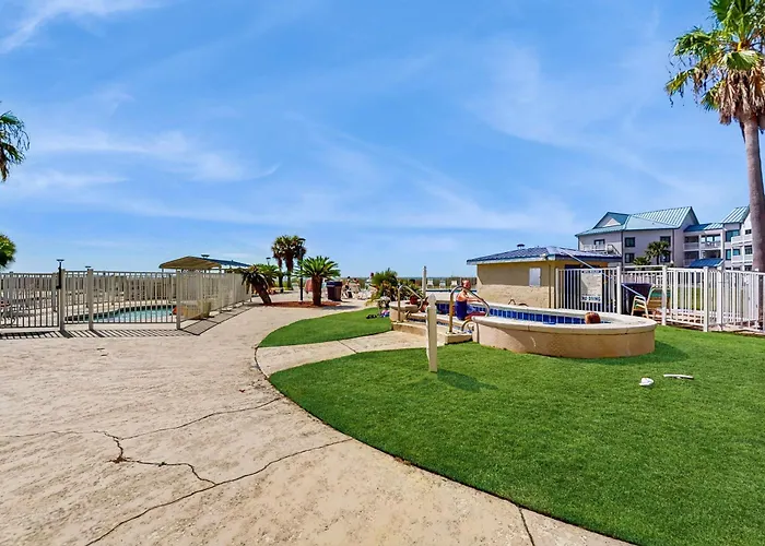 Gulf-front With Pools Hot Tub Fitness Dry Sauna & Access * Gulf Shores